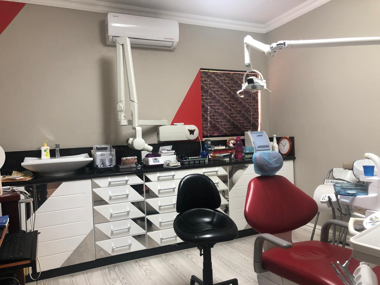 AR Dental Inc. — Treatment suite
